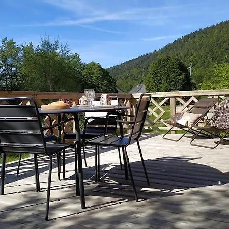 Au Coeur Du Massif Des Bauges Alpstuga La Féclaz